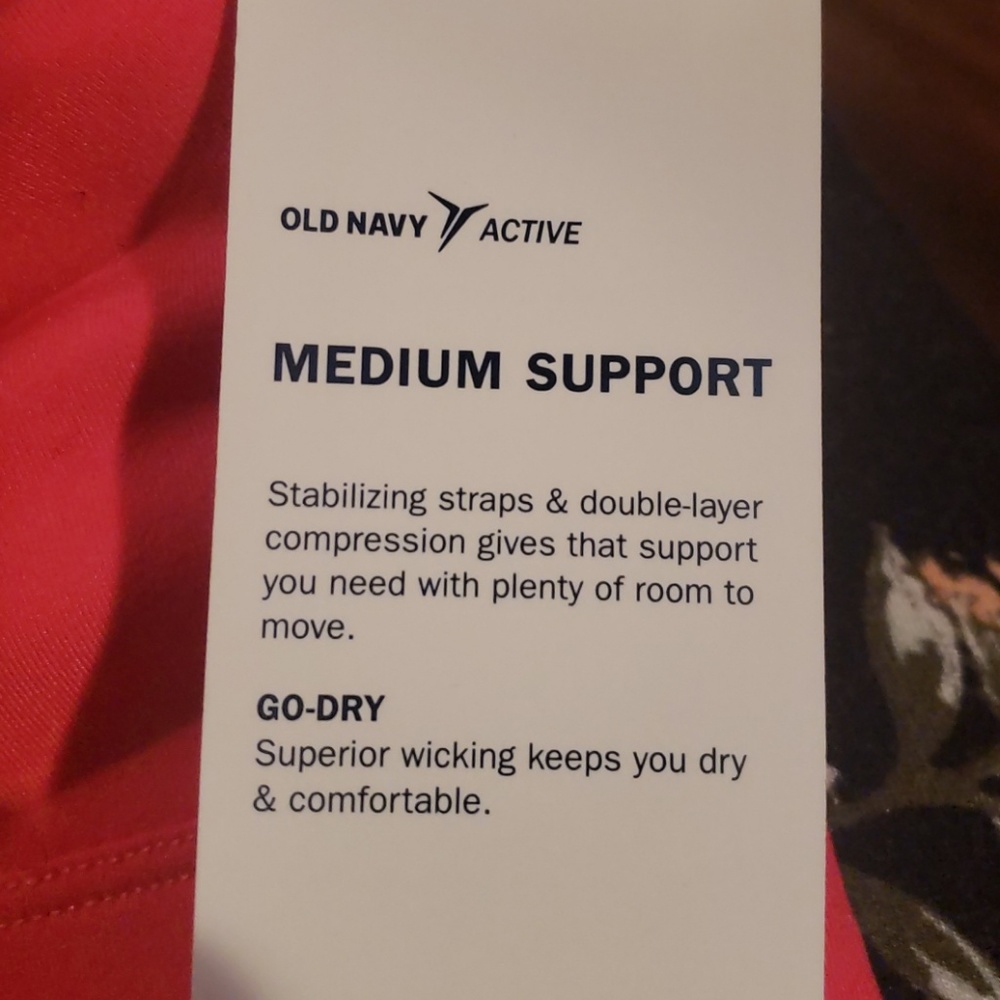 Old Navy Sports Bra - Picture 6 of 7